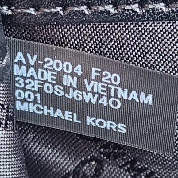 Michael Kors Adele Patchwork Double Zip Wristlet Black - Picture 4 of 6